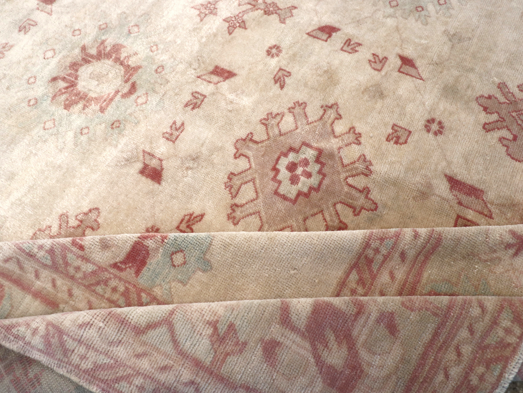 Vintage Turkish Oushak Small Room Size Carpet, No.32177 - Galerie Shabab