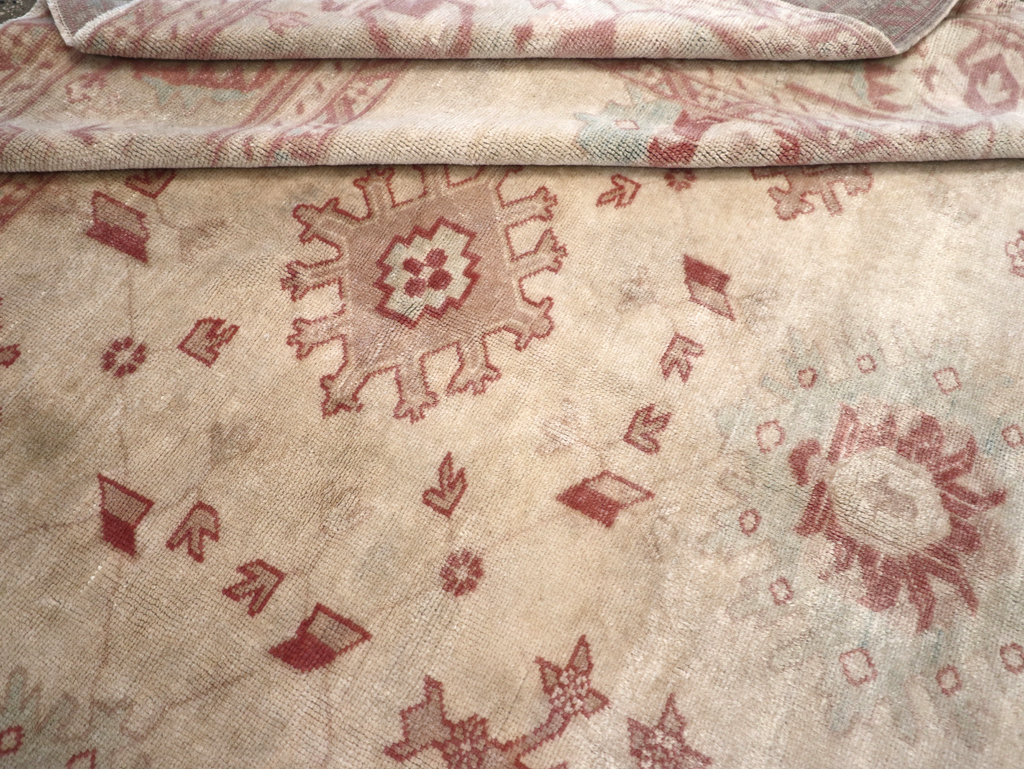 Vintage Turkish Oushak Small Room Size Carpet, No.32177 - Galerie Shabab