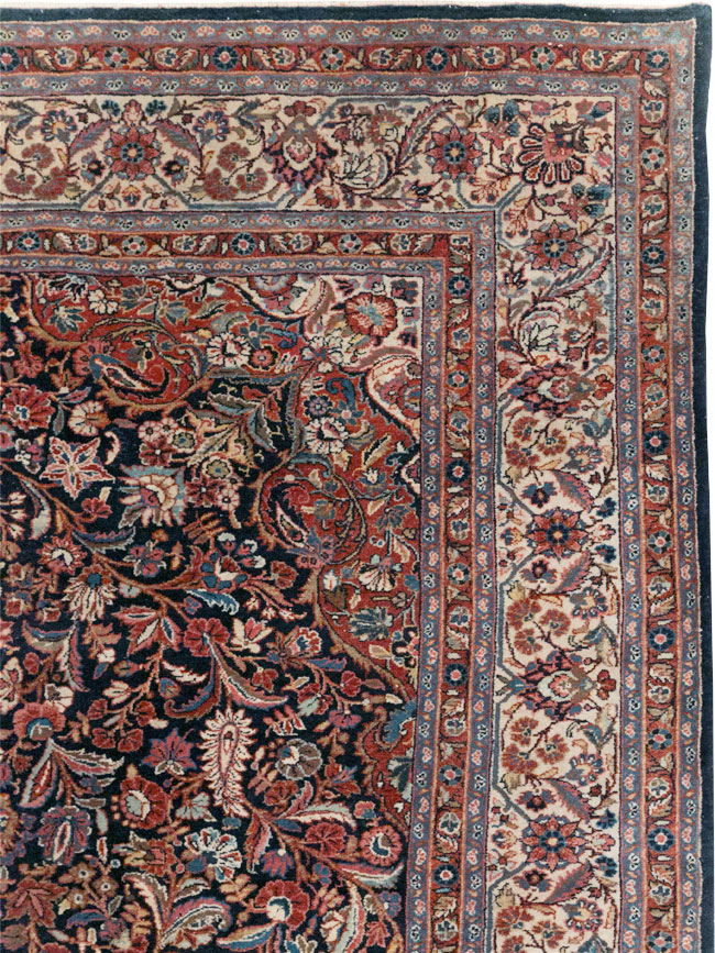 Vintage Persian Qazvin Small Room Size Carpet, No.32179 - Galerie Shabab