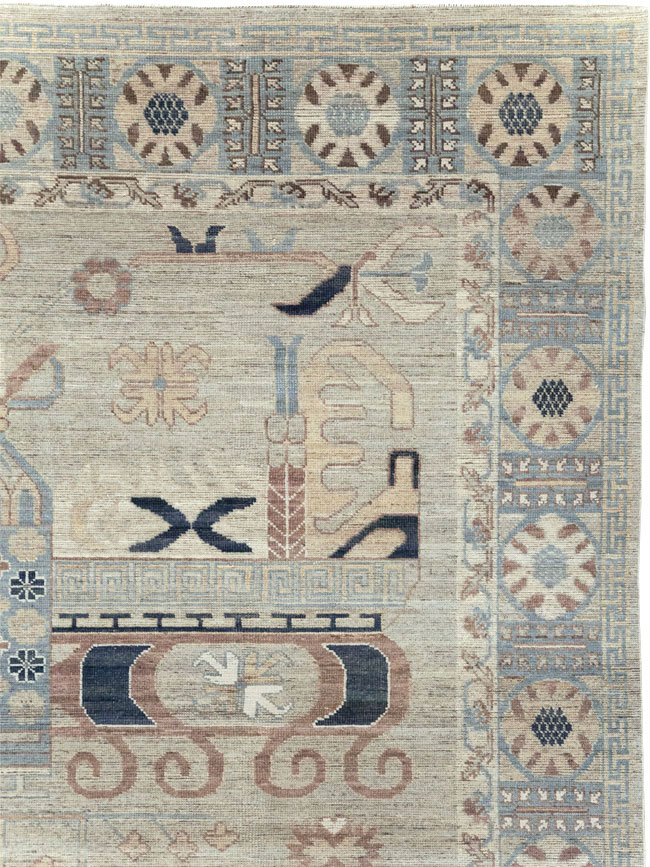 Modern East Turkestan Pictorial Vase Khotan Room Size Carpet, No.32187 - Galerie Shabab
