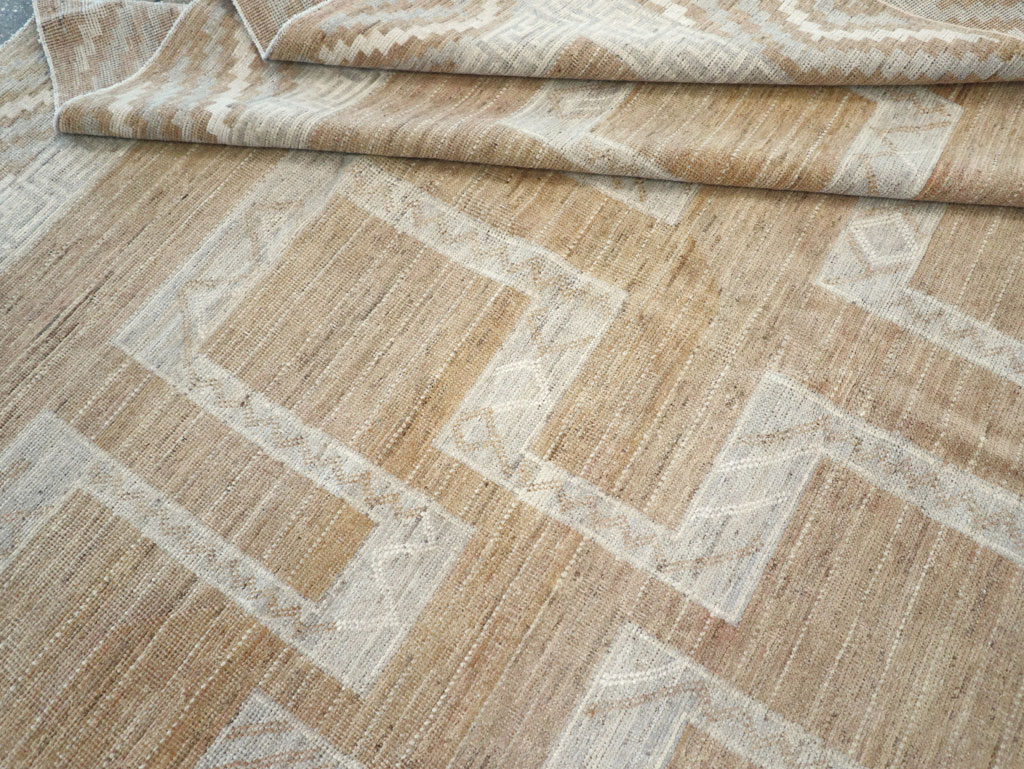 African Tuareg Inspired Modern East Turkestan Khotan Room Size Carpet, No.32188 - Galerie Shabab