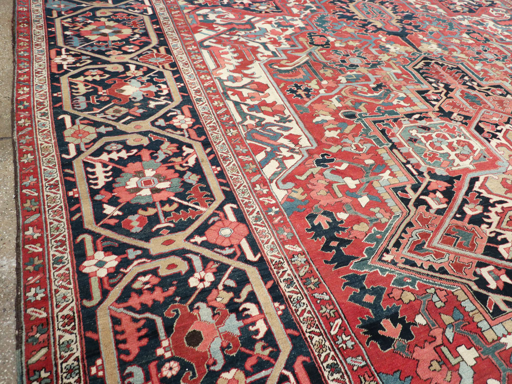 Antique Persian Heriz Large Carpet, No.32197 - Galerie Shabab