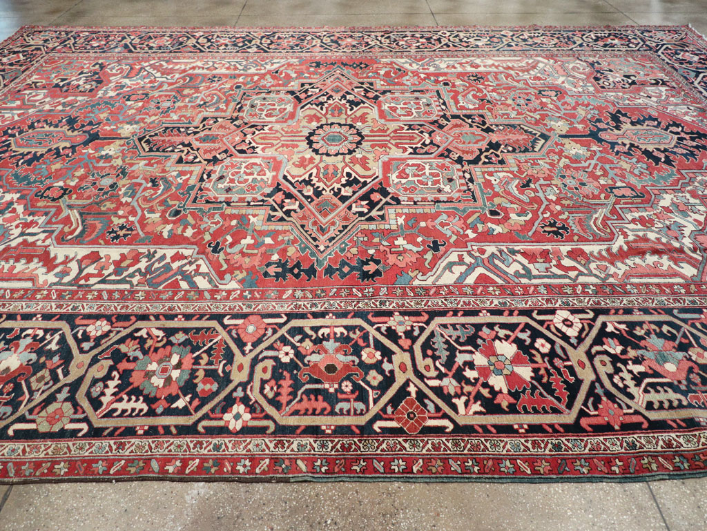 Antique Persian Heriz Large Carpet, No.32197 - Galerie Shabab