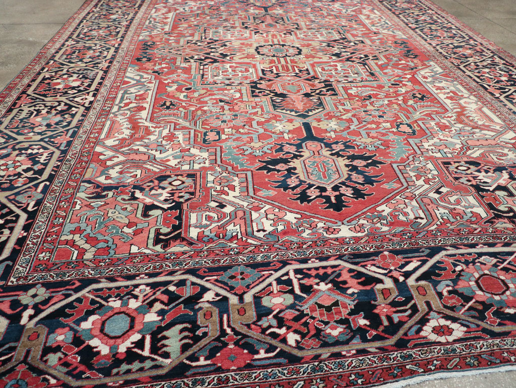 Antique Persian Heriz Large Carpet, No.32197 - Galerie Shabab