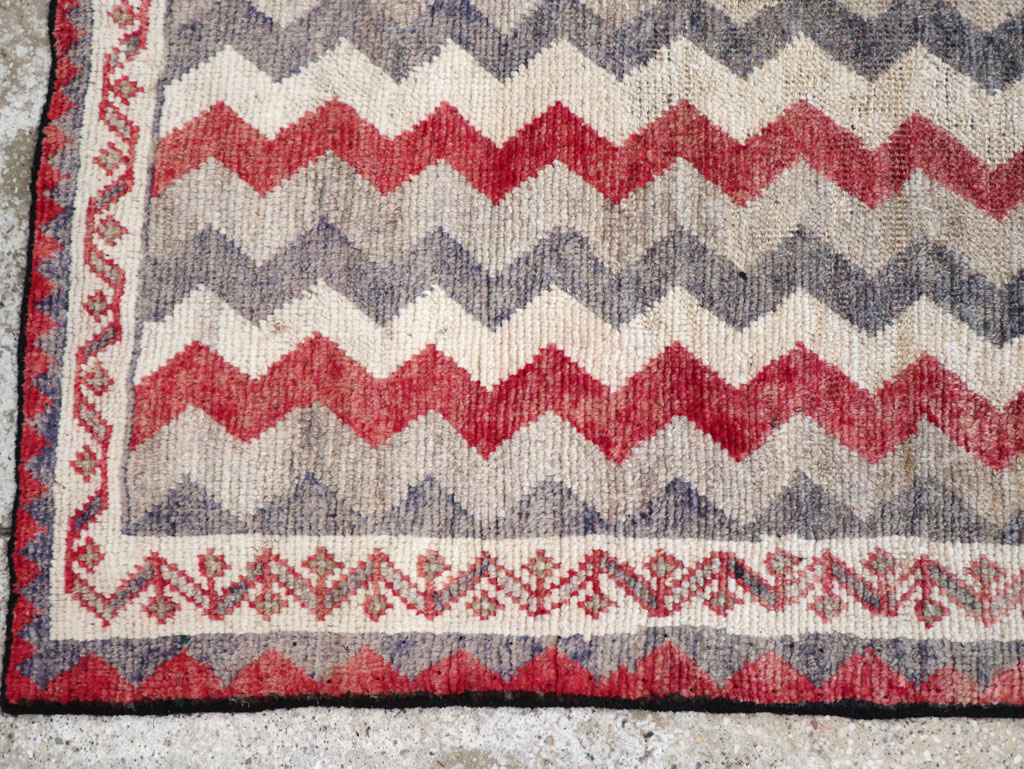 Vintage Persian Gabbeh Throw Rug, No.32198 - Galerie Shabab