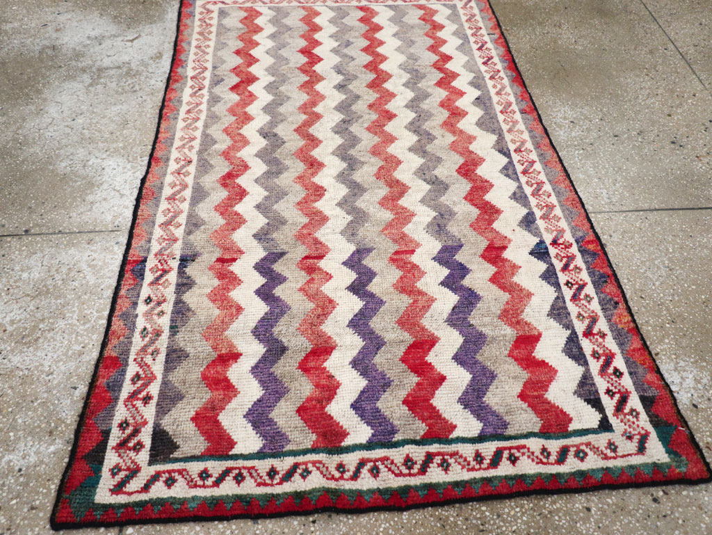 Vintage Persian Gabbeh Throw Rug, No.32198 - Galerie Shabab