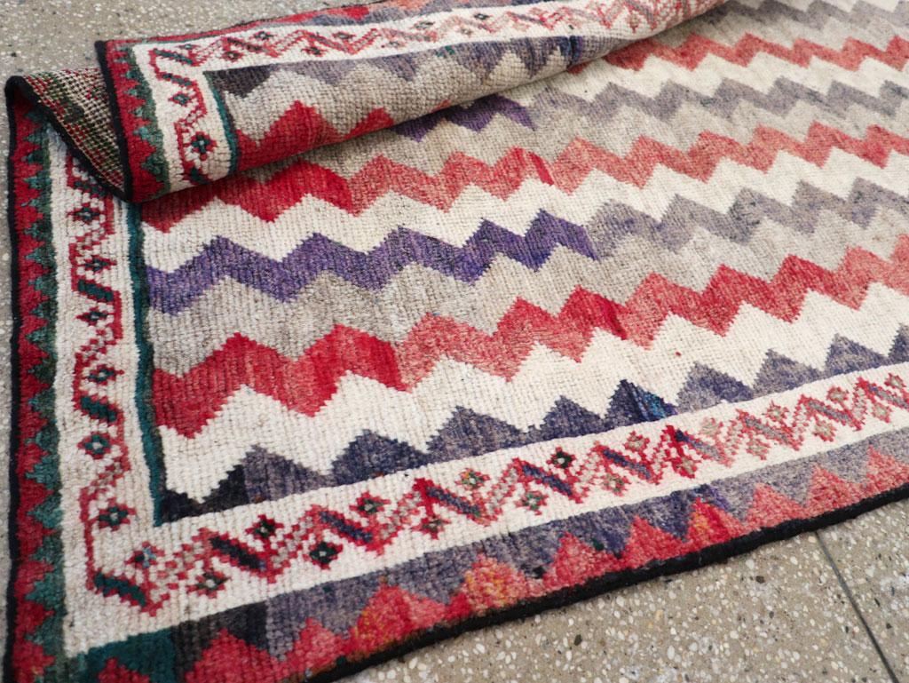 Vintage Persian Gabbeh Throw Rug, No.32198 - Galerie Shabab