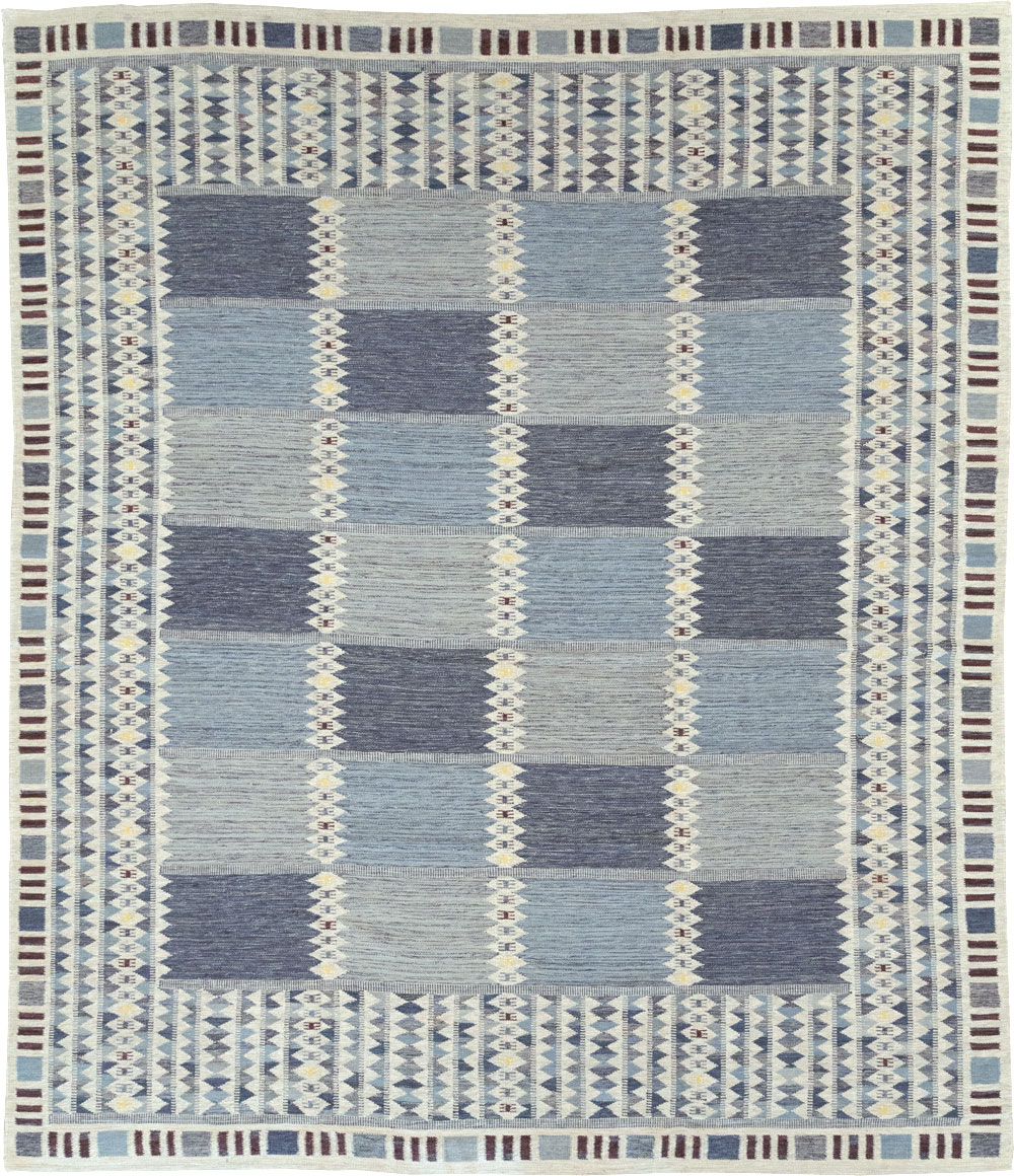 Swedish Inspired Modern Turkish Kilim Large Room Size Carpet, No.32199 - Galerie Shabab