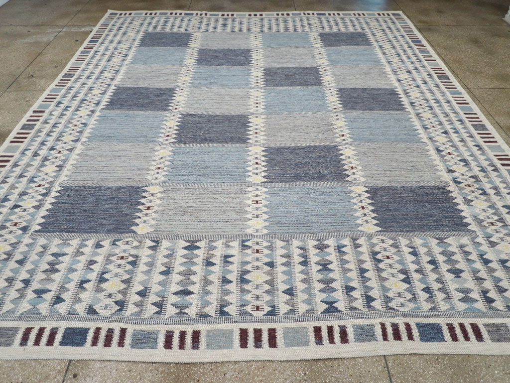 Swedish Inspired Modern Turkish Kilim Large Room Size Carpet, No.32199 - Galerie Shabab