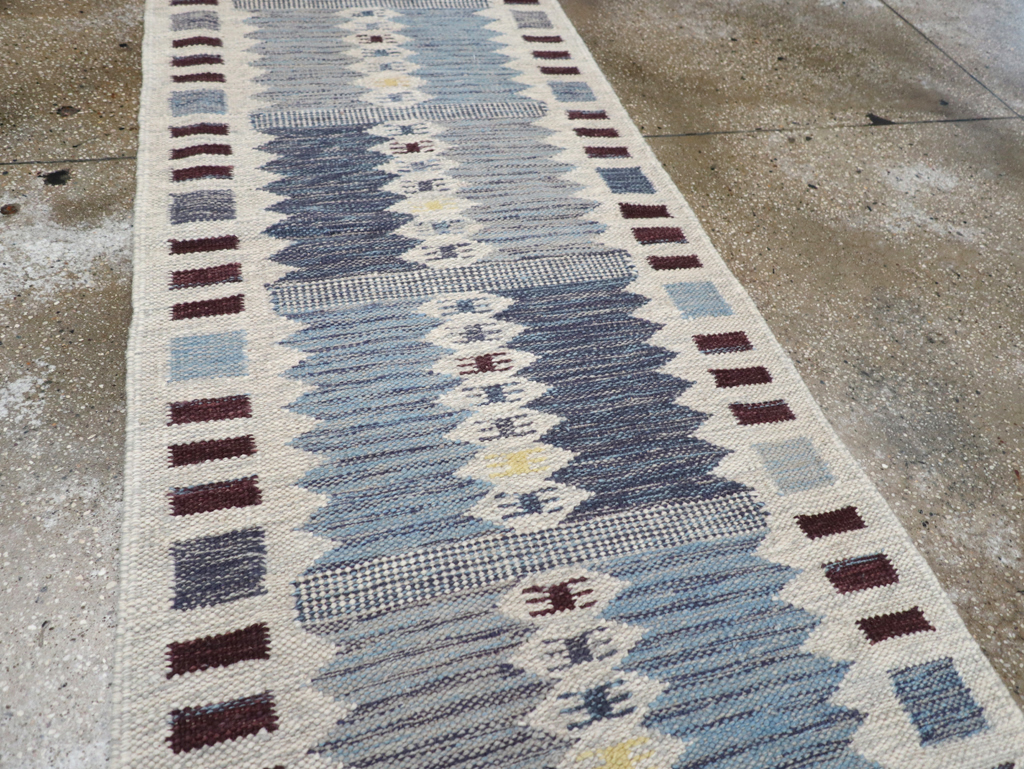 Swedish Inspired Contemporary Turkish Flatweave Runner, No.32203 - Galerie Shabab