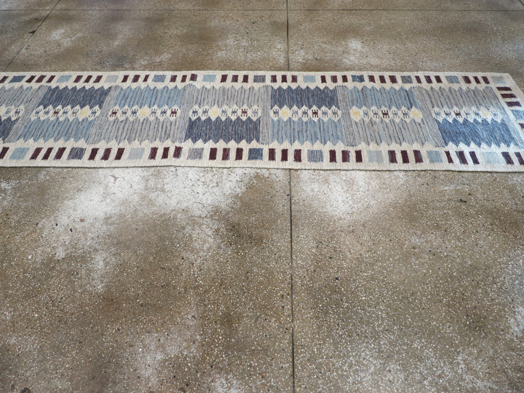 Swedish Inspired Contemporary Turkish Flatweave Runner, No.32203 - Galerie Shabab