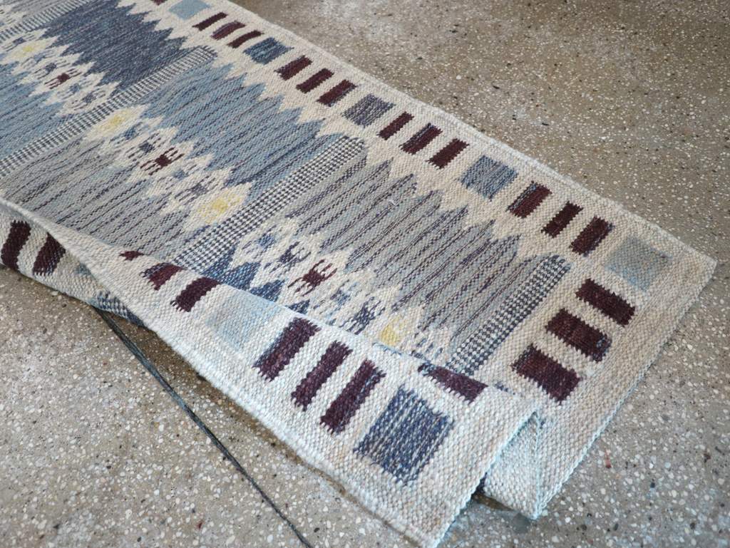 Swedish Inspired Contemporary Turkish Flatweave Runner, No.32203 - Galerie Shabab