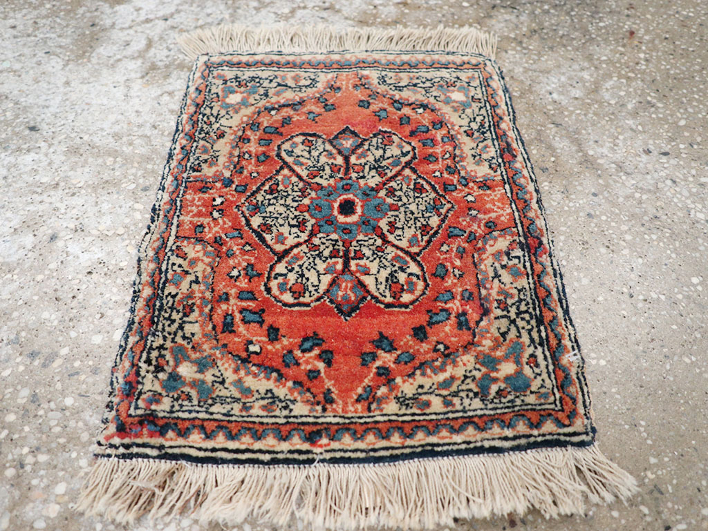 Antique Persian Tabriz Throw Rug, No.32209 - Galerie Shabab