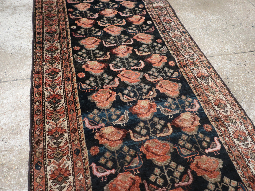 Antique Persian Kurdish Runner, No.32210 - Galerie Shabab