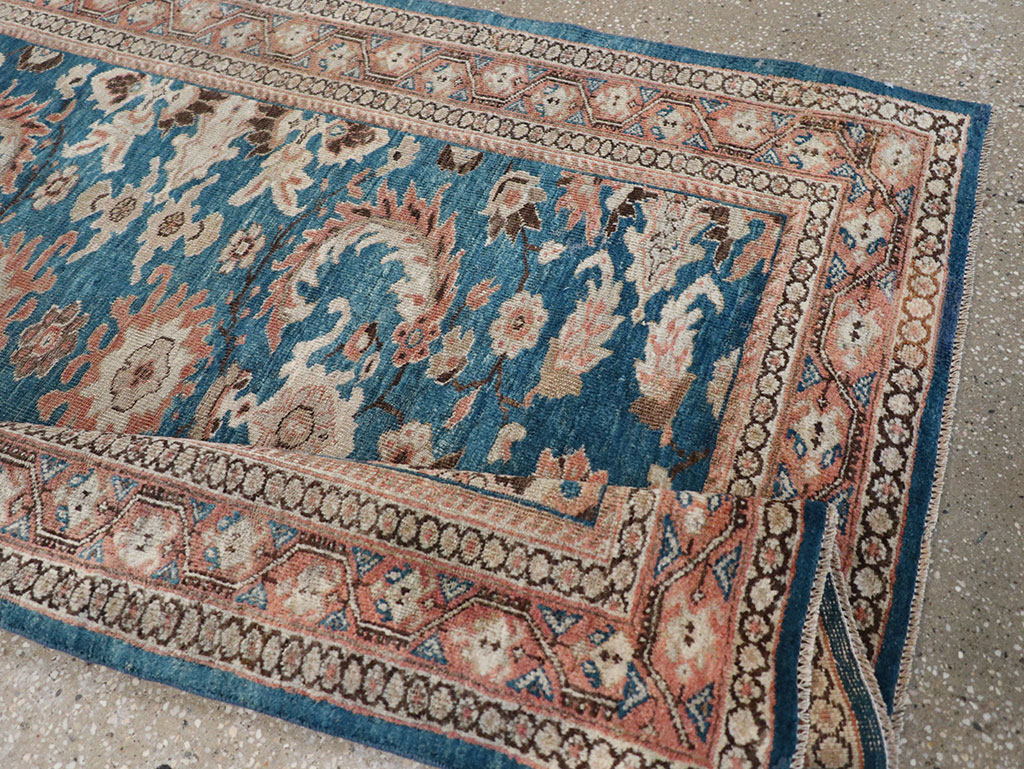 Antique Persian Sultanabad Accent Rug, No.32211 - Galerie Shabab