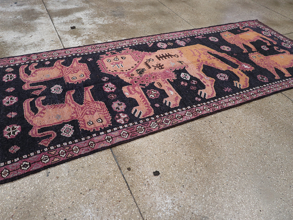 Vintage Turkish Anatolian Pictorial Runner, No.32213 - Galerie Shabab