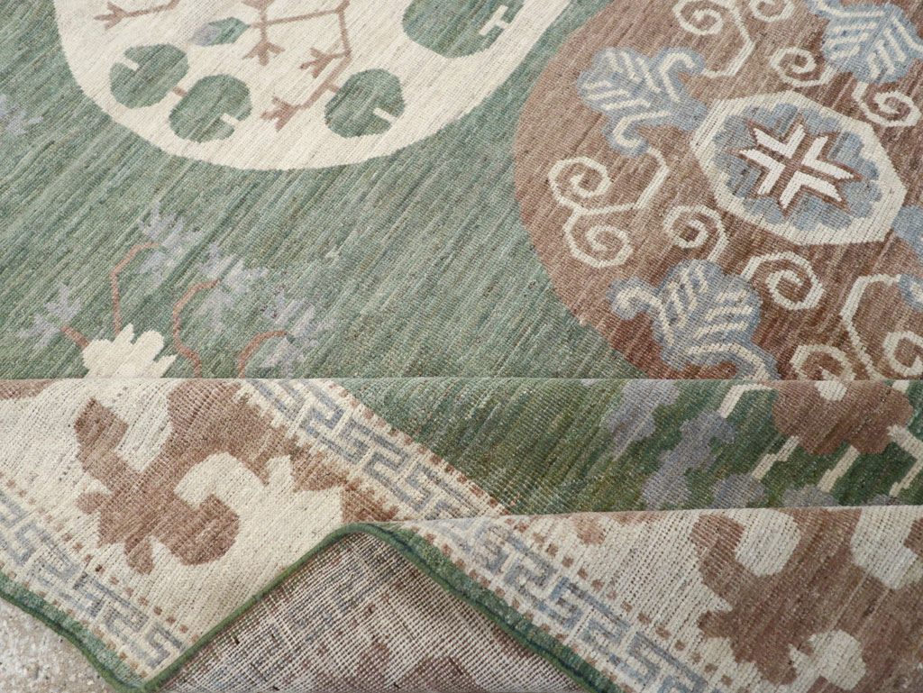 Modern East Turkestan Khotan Room Size Carpet, No.32220 - Galerie Shabab