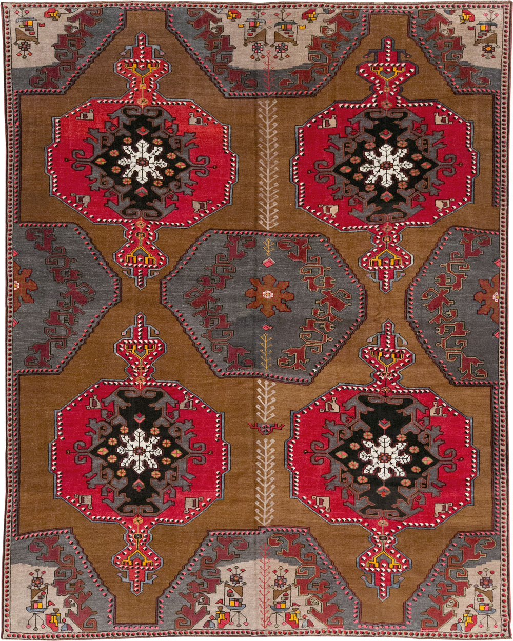 Vintage Turkish Anatolian Room Size Carpet, No.32224 - Galerie Shabab