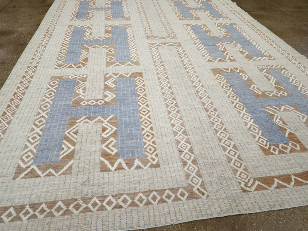 African Tuareg Inspired Modern East Turkestan Khotan Room Size Carpet, No.32248 - Galerie Shabab