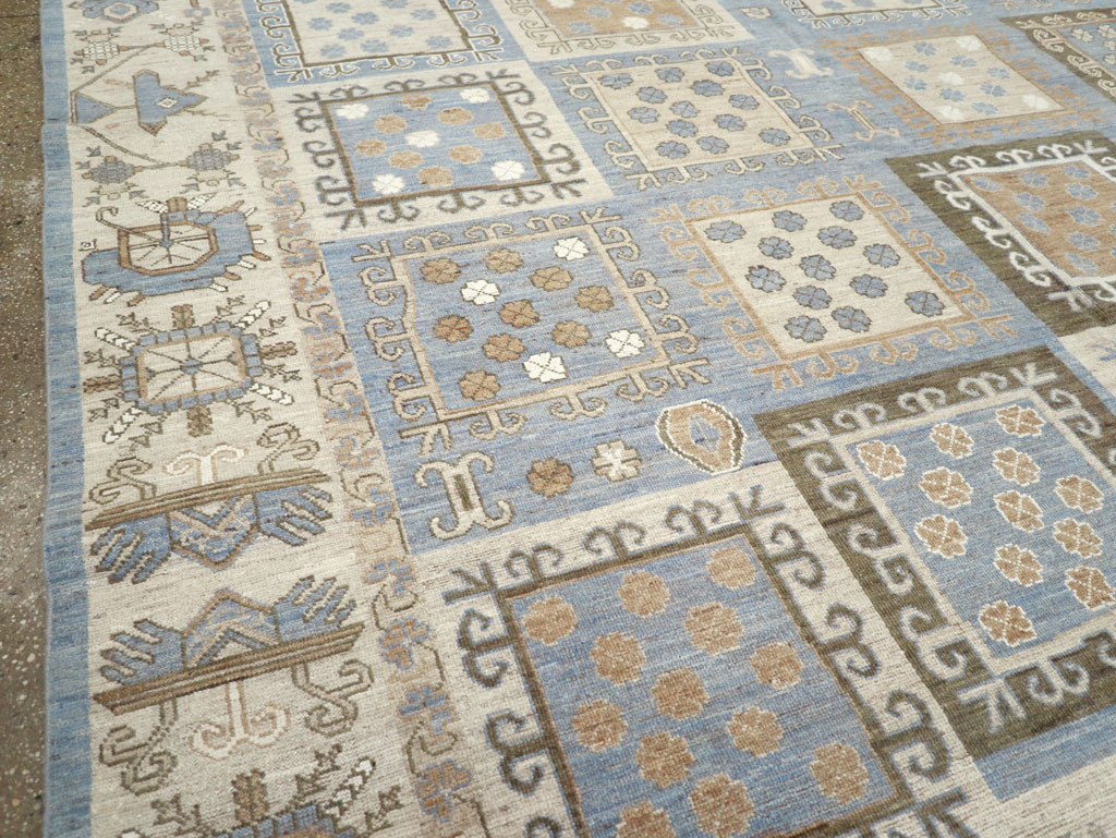 Modern East Turkestan Khotan Room Size Carpet, No.32249 - Galerie Shabab