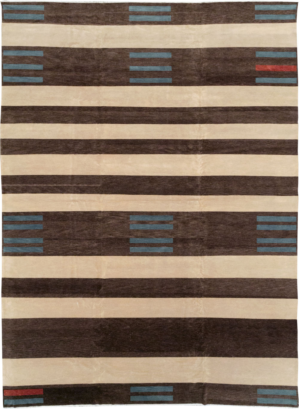 Contemporary Large Turkish Carpet, No.32259 - Galerie Shabab