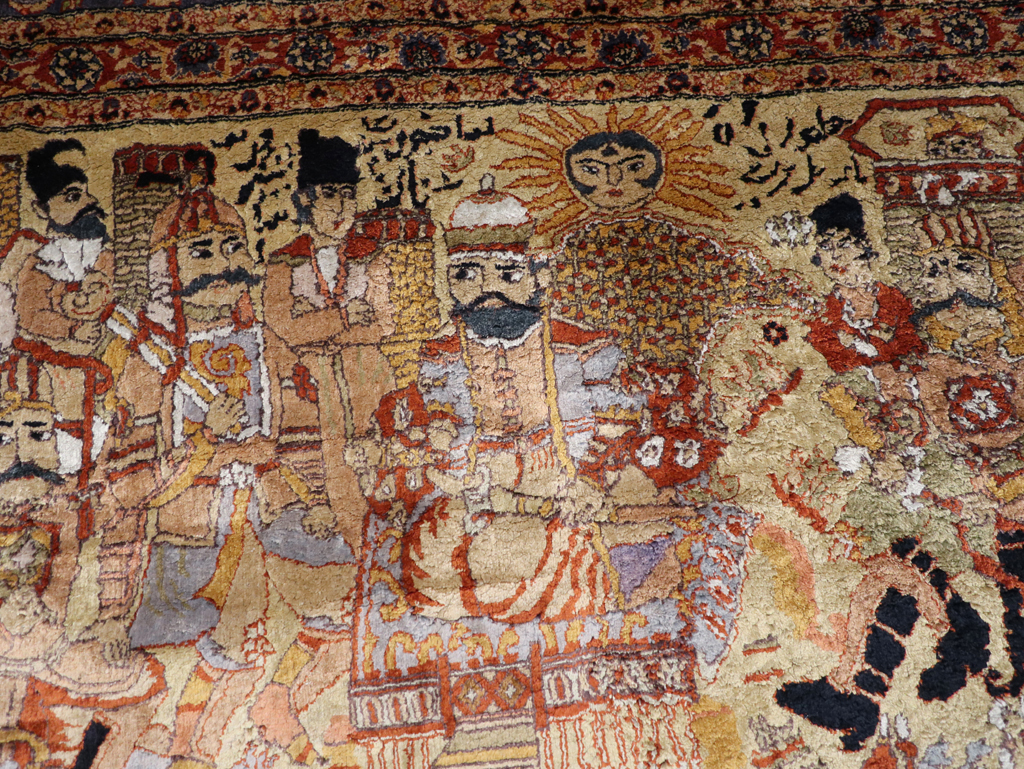 Vintage Chinese Silk Pictorial Accent Rug, No.32261 - Galerie Shabab