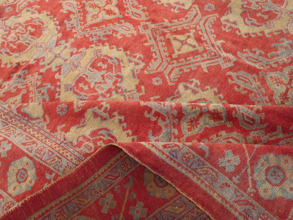 Antique Turkish Oushak Carpet, No.32262 - Galerie Shabab