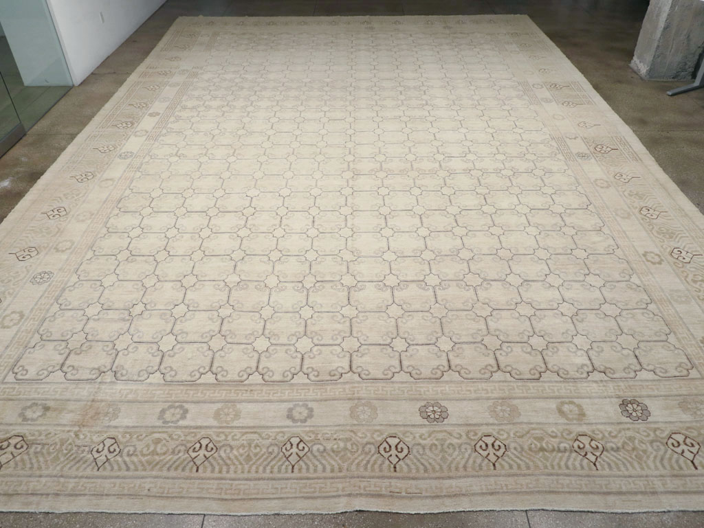 Modern East Turkestan Khotan Oversize Carpet, No.32268 - Galerie Shabab