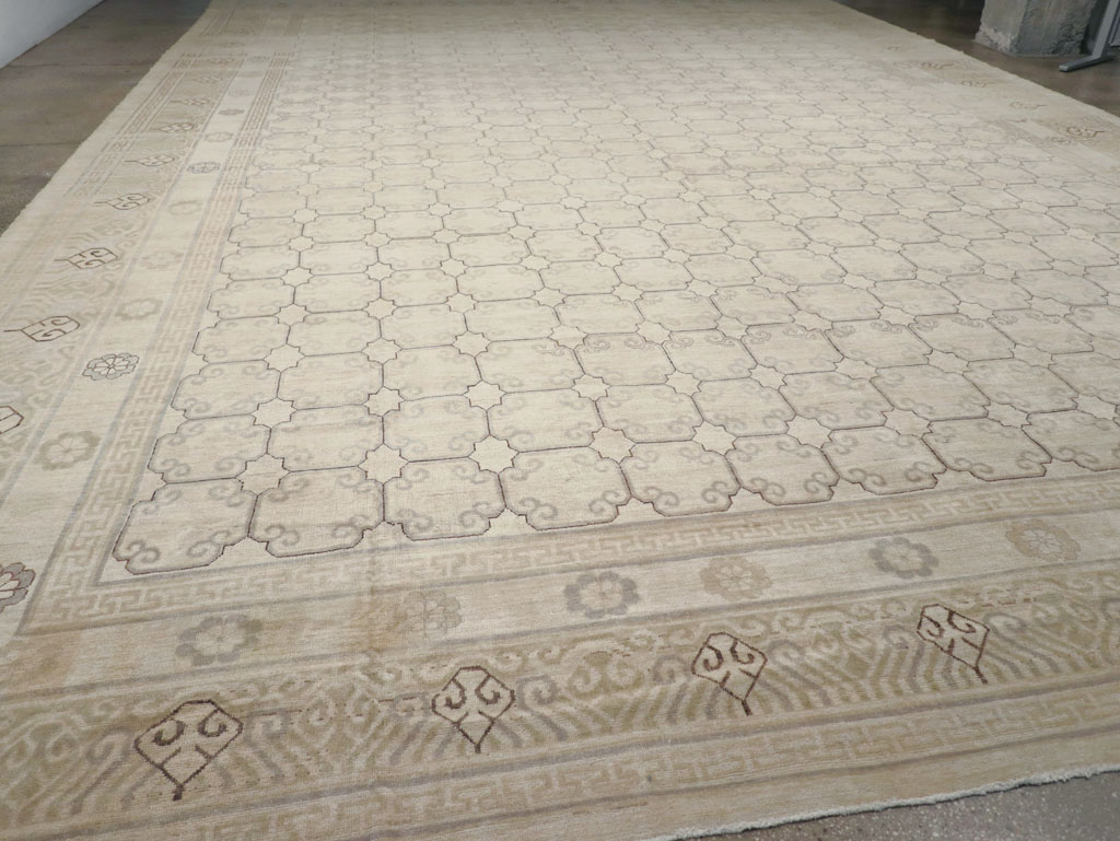 Modern East Turkestan Khotan Oversize Carpet, No.32268 - Galerie Shabab