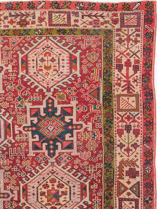 Vintage Persian Karajeh Room Size Carpet, No.32270 - Galerie Shabab