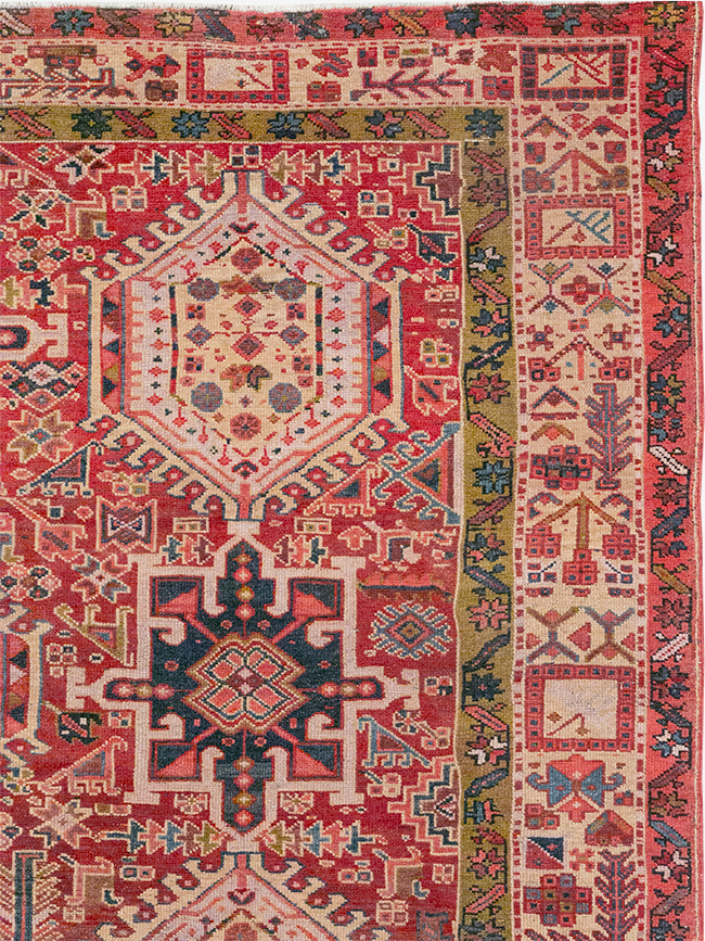 Vintage Persian Karajeh Room Size Carpet, No.32270 - Galerie Shabab