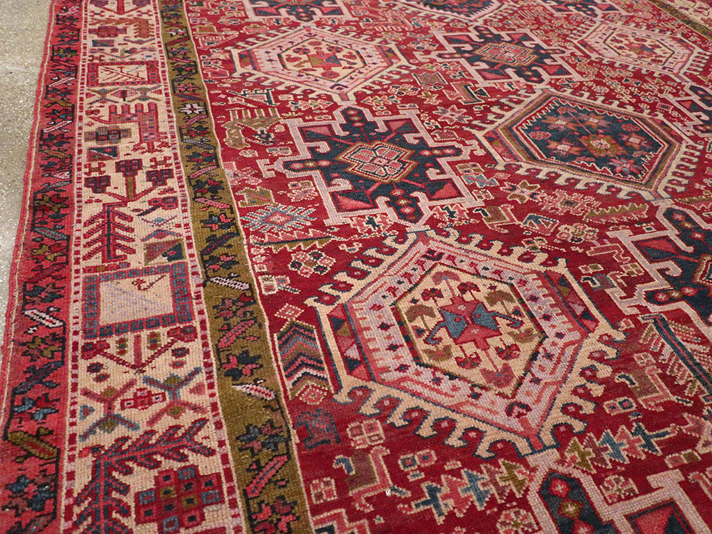 Vintage Persian Karajeh Room Size Carpet, No.32270 - Galerie Shabab