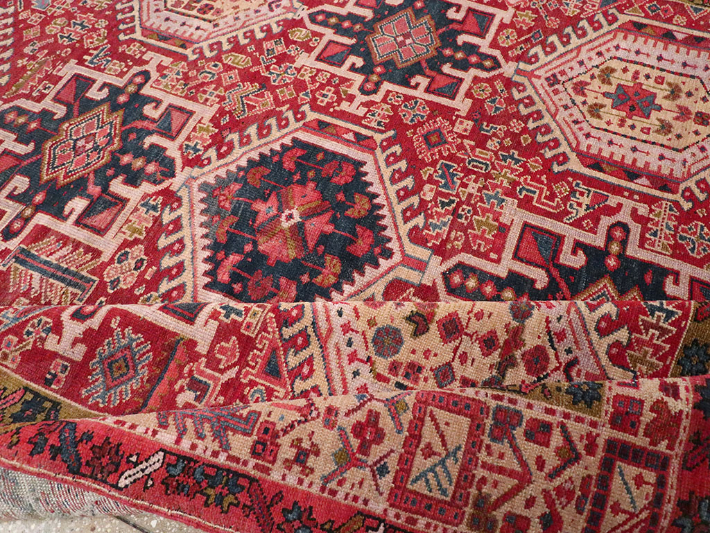 Vintage Persian Karajeh Room Size Carpet, No.32270 - Galerie Shabab