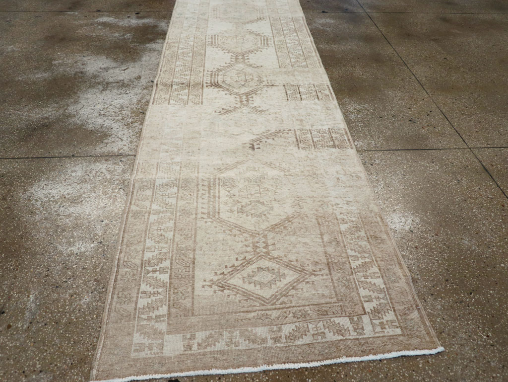 Vintage Persian Serab Runner, No.32276 - Galerie Shabab
