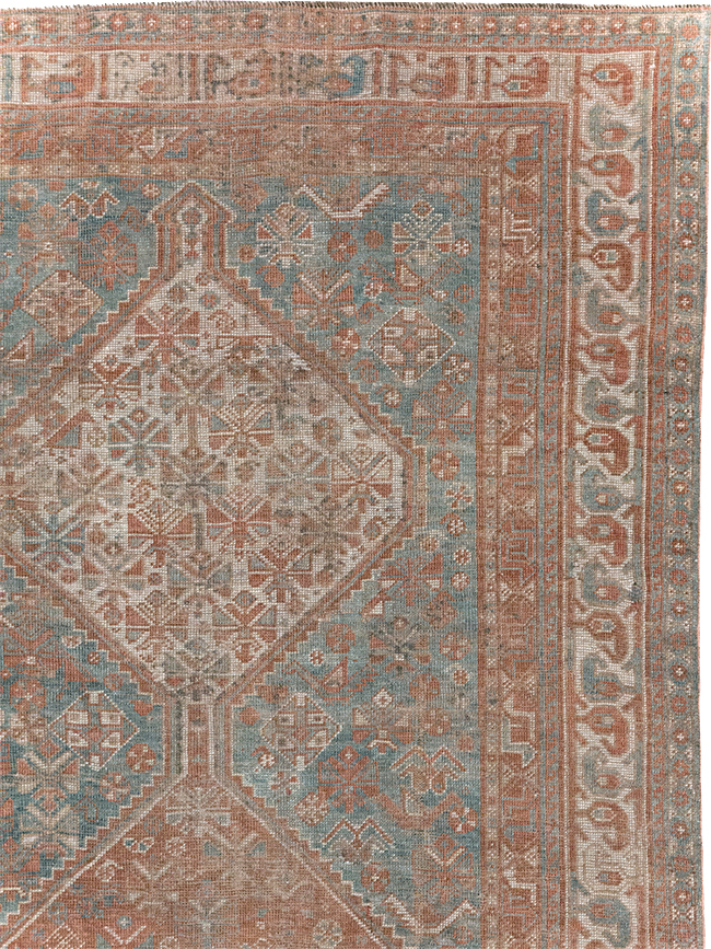 Antique Persian Shiraz Accent Carpet, No.32278 - Galerie Shabab