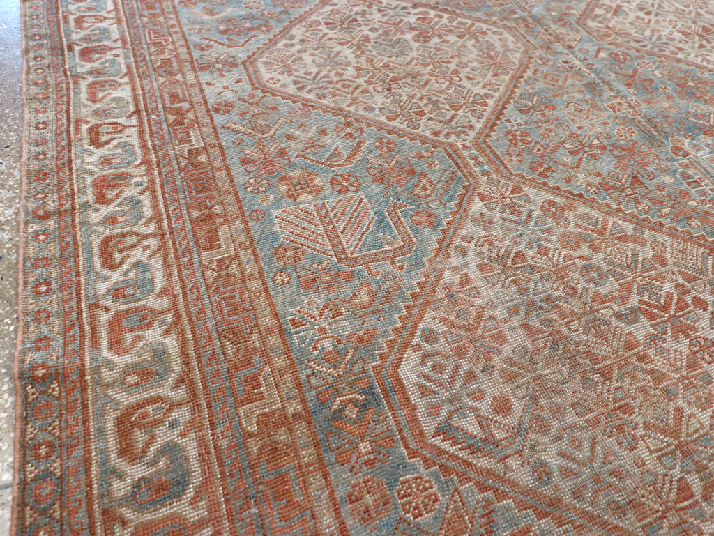 Antique Persian Shiraz Accent Carpet, No.32278 - Galerie Shabab