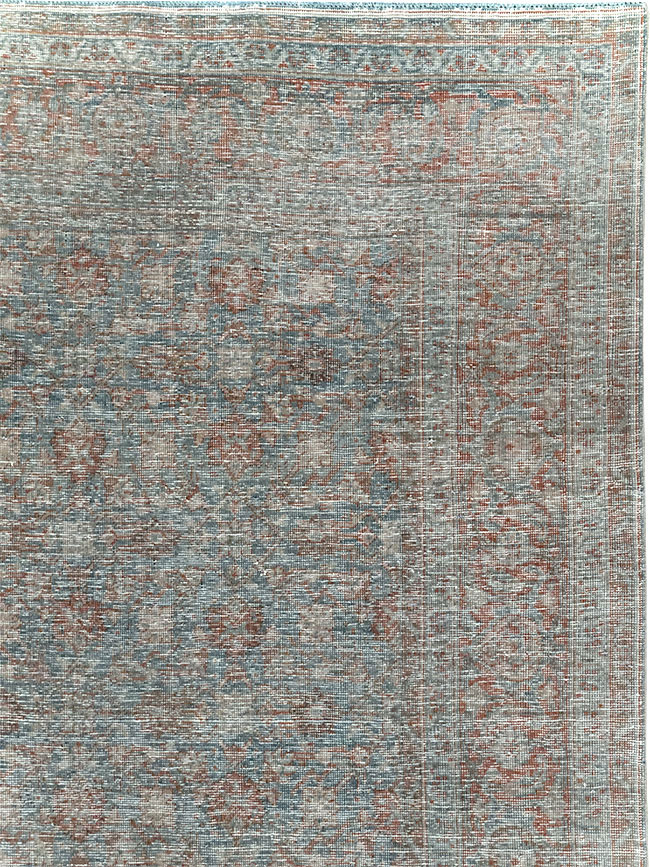Distressed Vintage Persian Tabriz Room Size Carpet, No.32279 - Galerie Shabab