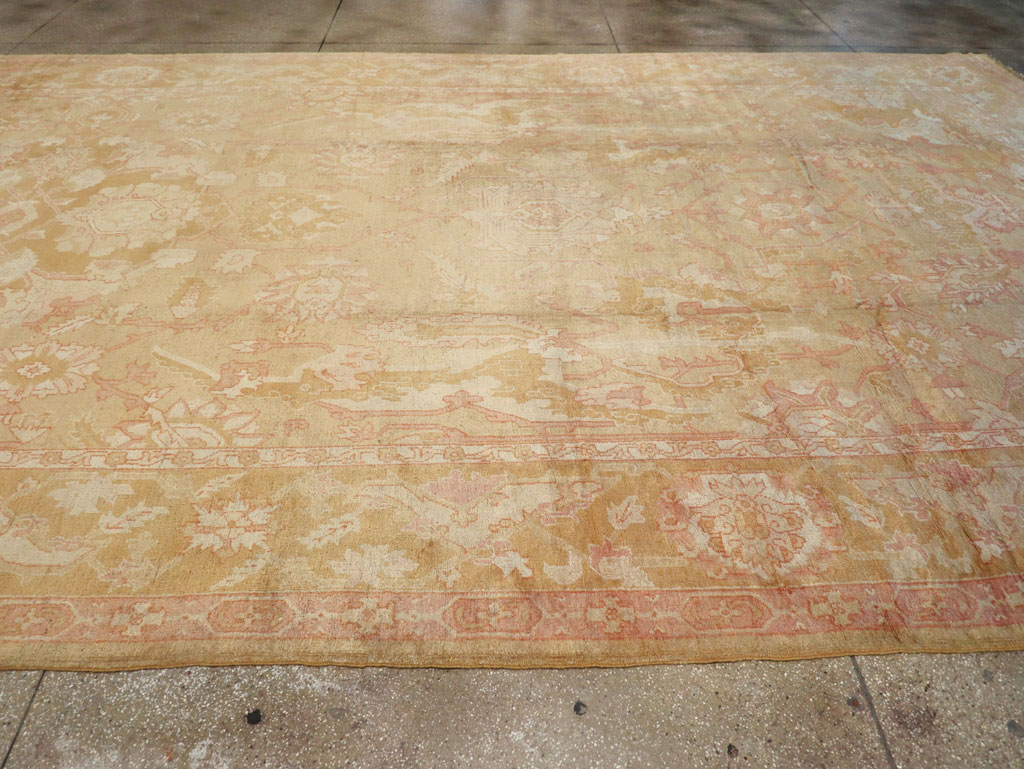 Antique Turkish Oushak Oversize Carpet, No.32286 - Galerie Shabab