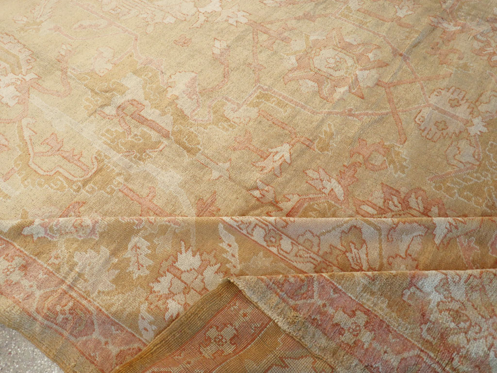 Antique Turkish Oushak Oversize Carpet, No.32286 - Galerie Shabab