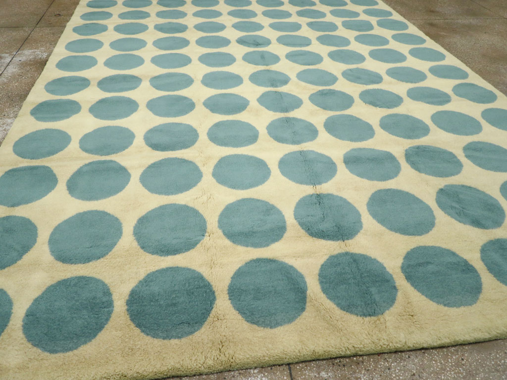 Modern Turkish Room Size Carpet, No.32287 - Galerie Shabab