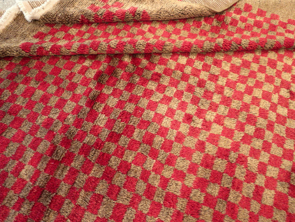 Vintage Turkish Art Deco Style Anatolian Small Room Size Carpet, No.32291 - Galerie Shabab