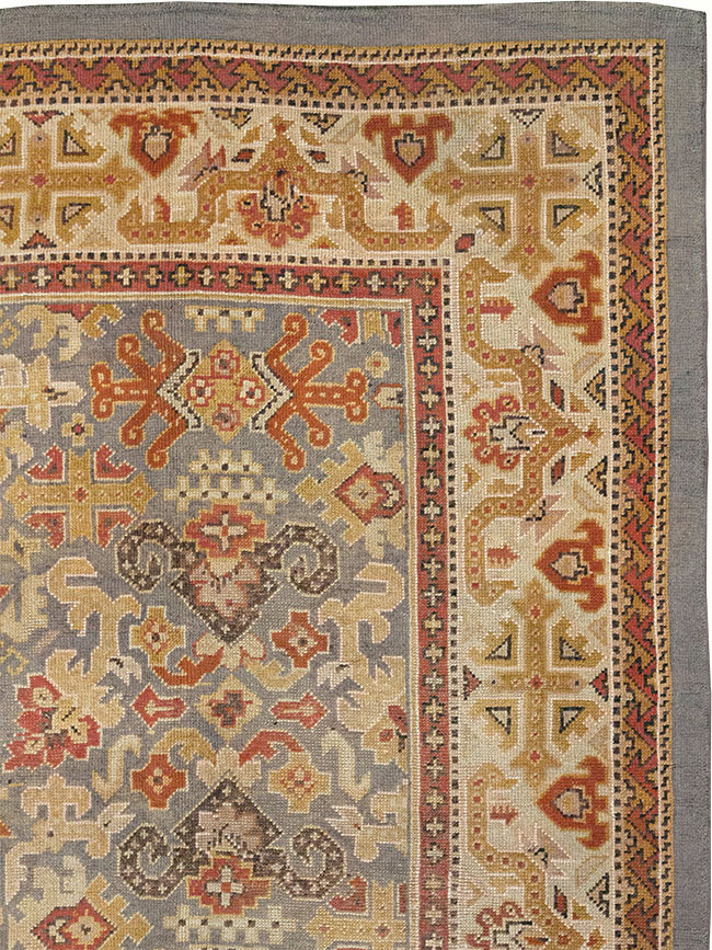 Vintage Irish Donegal Room Size Carpet, No.32312 - Galerie Shabab