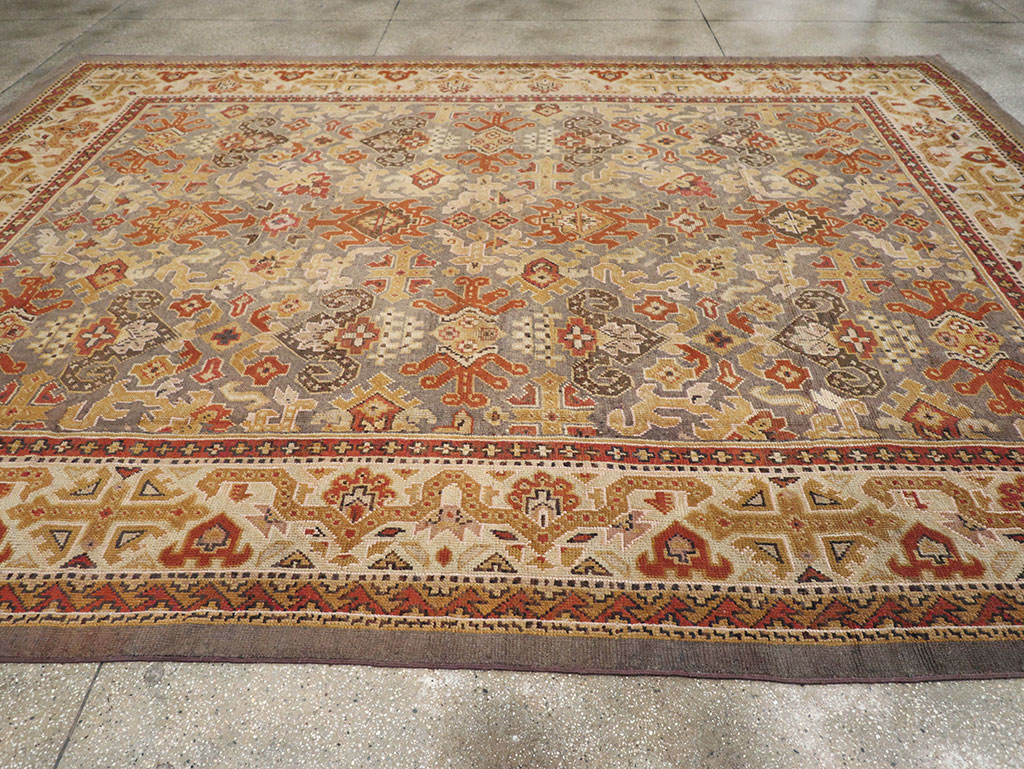 Vintage Irish Donegal Room Size Carpet, No.32312 - Galerie Shabab
