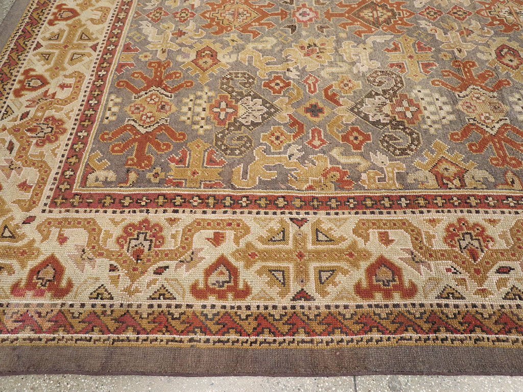 Vintage Irish Donegal Room Size Carpet, No.32312 - Galerie Shabab