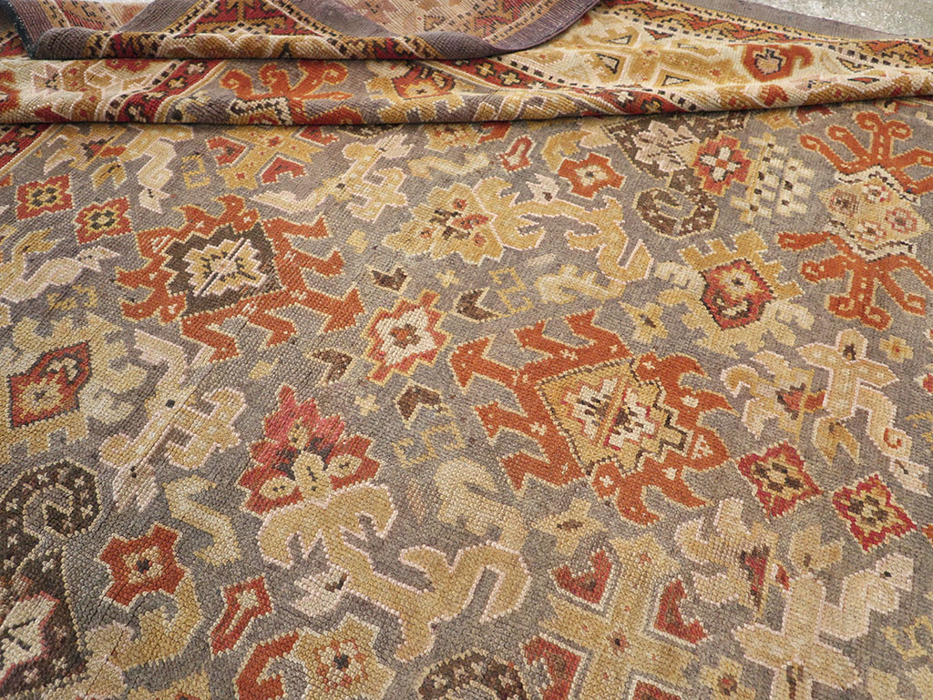 Vintage Irish Donegal Room Size Carpet, No.32312 - Galerie Shabab