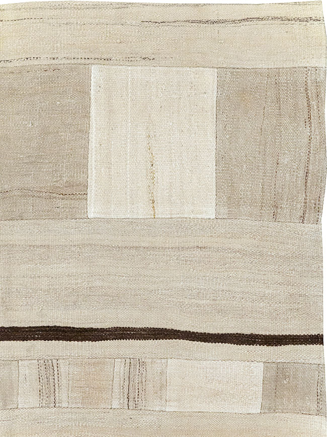 Modern Turkish Flatweave Accent Rug, No.32315 - Galerie Shabab