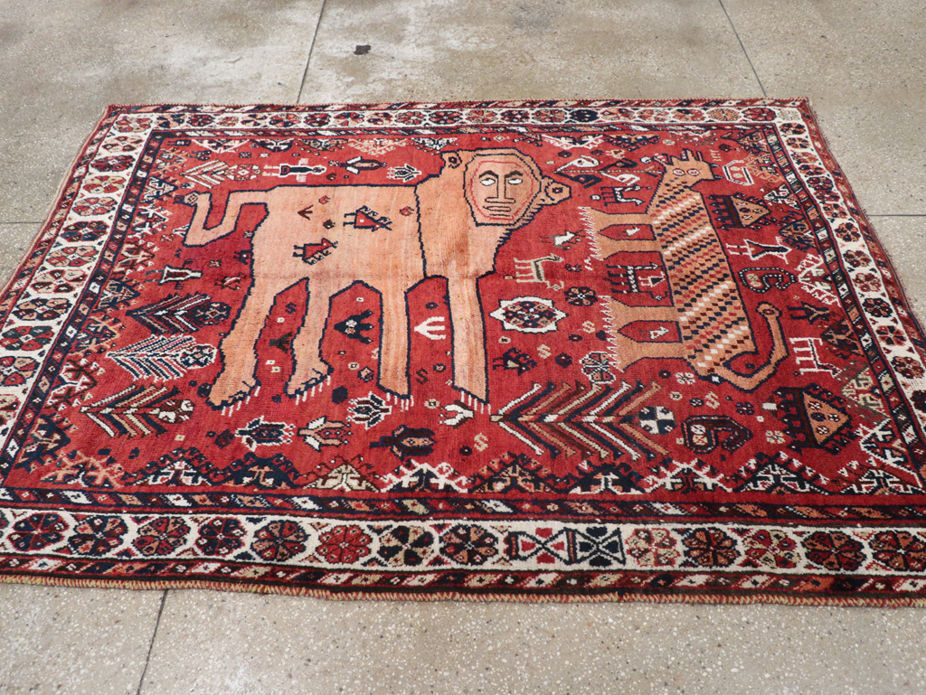 Antique Persian Shiraz Pictorial Accent Rug, No.32317 - Galerie Shabab