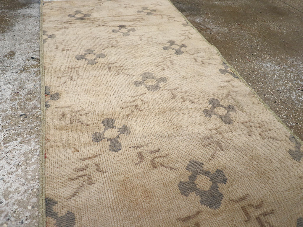 Vintage Turkish Anatolian Runner, No.32320 - Galerie Shabab