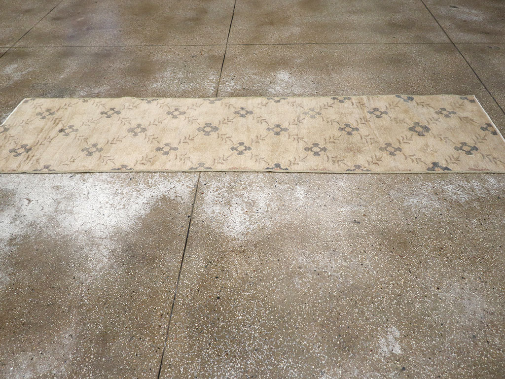 Vintage Turkish Anatolian Runner, No.32320 - Galerie Shabab