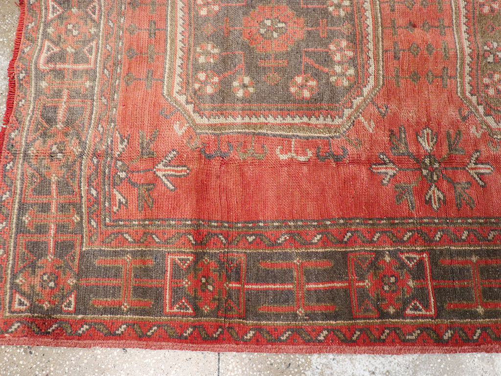 Vintage Turkish Oushak Wide Gallery Runner, No.32321 - Galerie Shabab